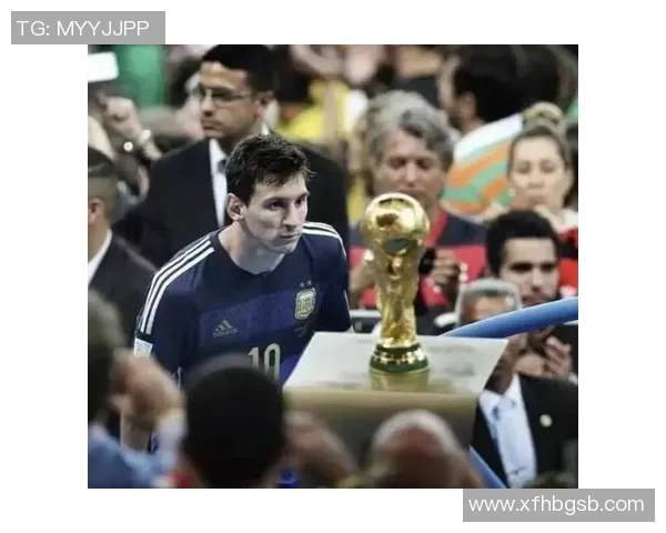 26号球星足球传奇故事全面解读辉煌与荣耀