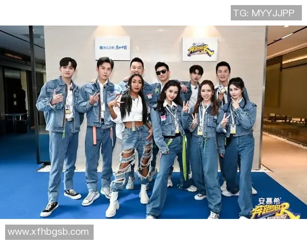 《跑男挑战赛迎来足球巨星跨界对决全员拼劲力与智慧》 《跑男挑战赛迎来足球巨星跨界对决全员拼劲力与智慧》